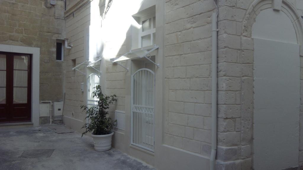 Apartament Casa Anna Lecce Zewnętrze zdjęcie